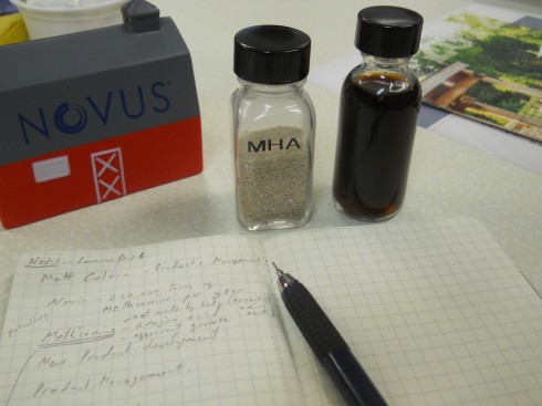 Solid and liquid forms of the methionine precursor MHA.